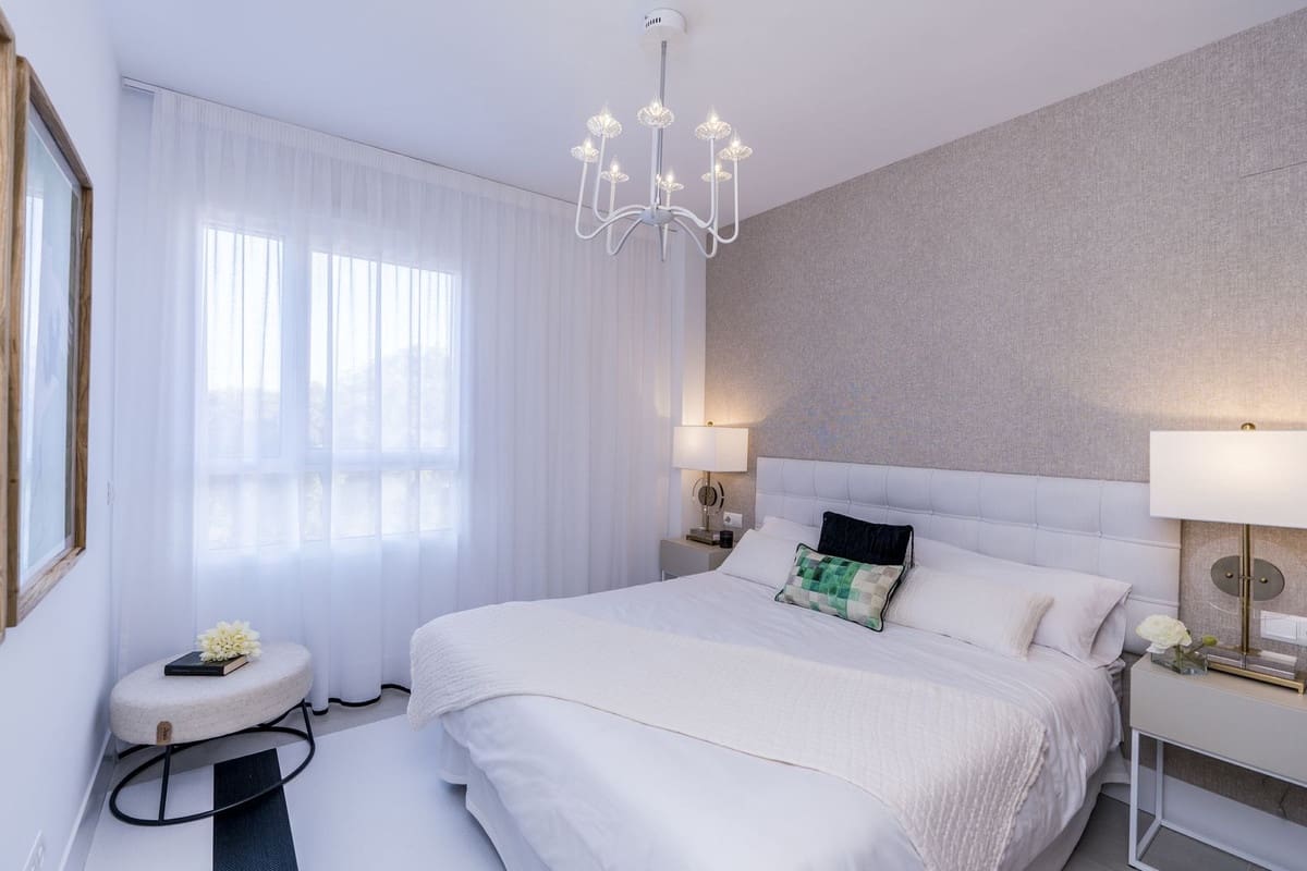 2 quarto Apartamento para venda em San Roque com piscina garagem - 360 000 € (Ref: 7620147)