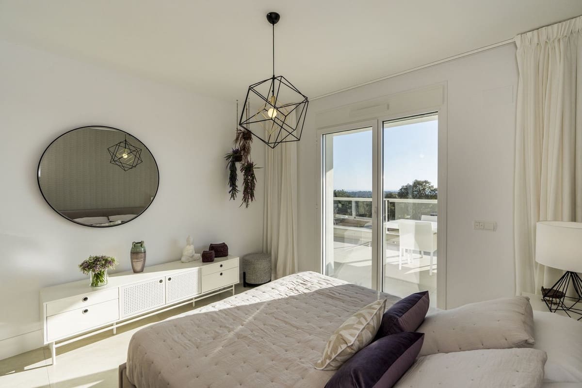 2 quarto Apartamento para venda em San Roque com piscina garagem - 360 000 € (Ref: 7620147)