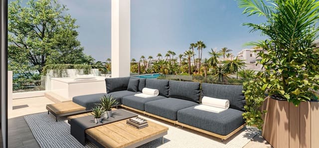 4 sovrum Takvåning till salu i Estepona med pool garage - 1 895 000 € (Ref: 7681618)