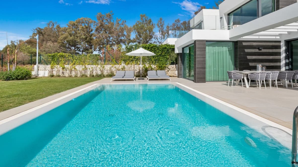 6 slaapkamer Villa te koop in Calahonda met zwembad garage - € 2.100.000 (Ref: 7681620)