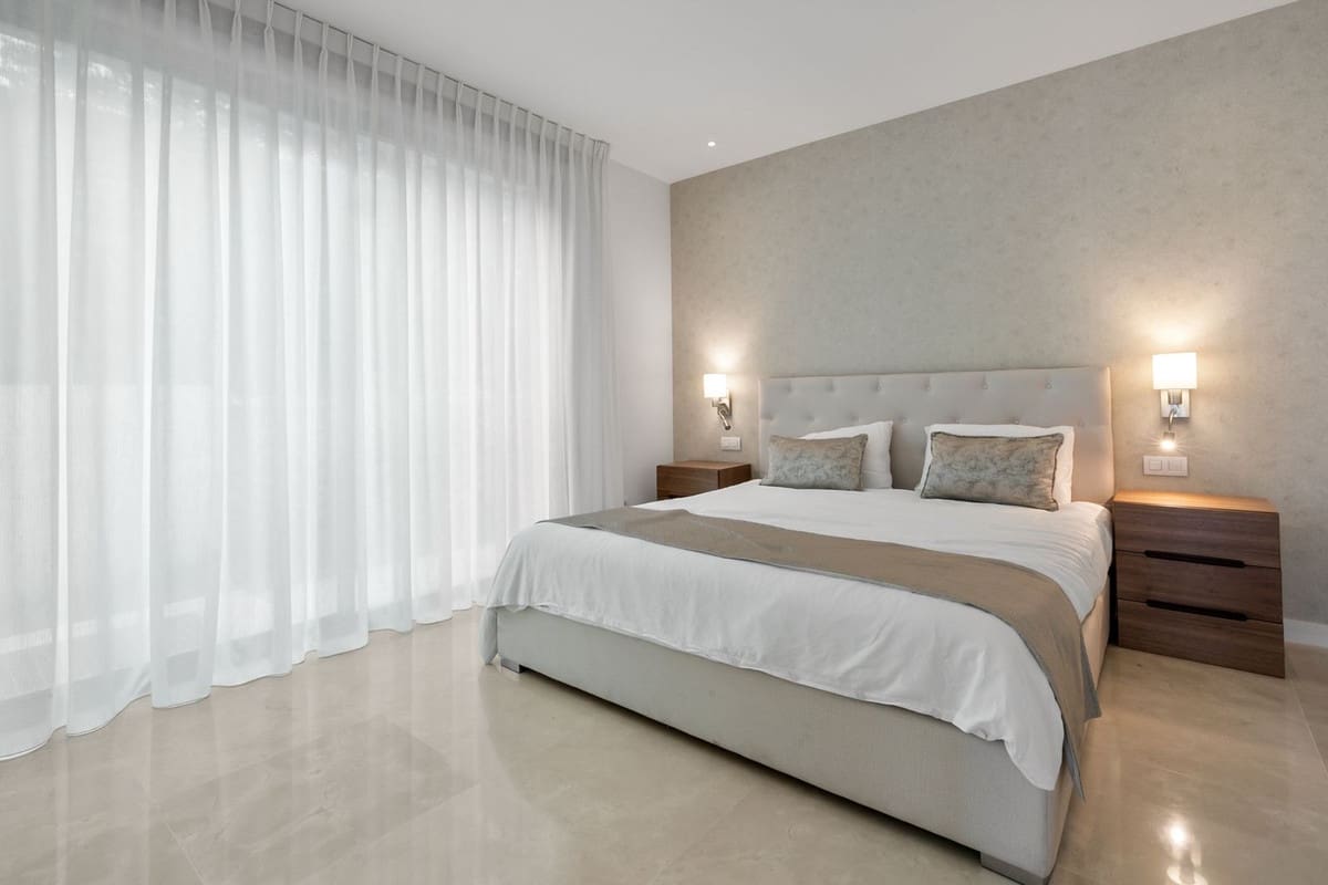 6 slaapkamer Villa te koop in Calahonda met zwembad garage - € 2.100.000 (Ref: 7681620)