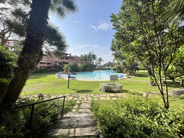 2 Zimmer Apartment zu vermieten in Marbella mit Pool Garage - 1.800 € (Ref: 7842309)