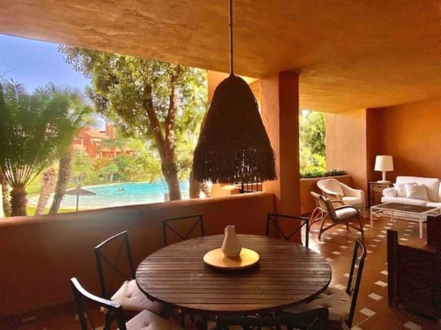 2 soveværelse Lejlighed til leje i Marbella med swimmingpool garage - € 1.800 (Ref: 7842309)