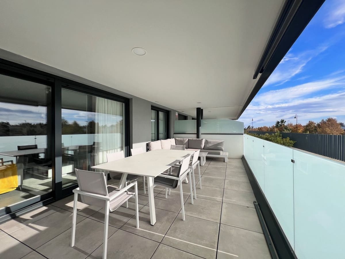 Apartamento de 3 habitaciones en La Cala de Mijas en alquiler vacacional con piscina - 900 € (Ref: 7981708)