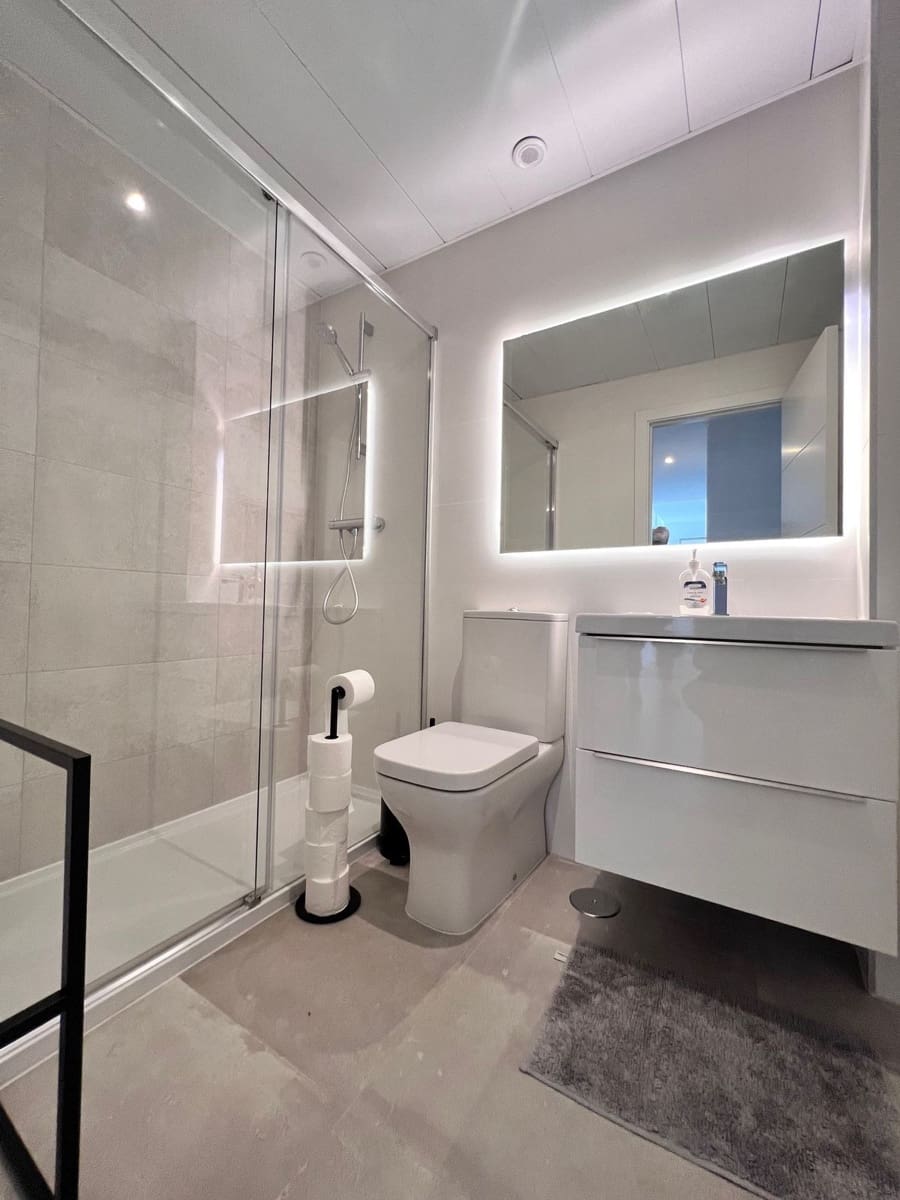 Apartamento de 3 habitaciones en La Cala de Mijas en alquiler vacacional con piscina - 900 € (Ref: 7981708)