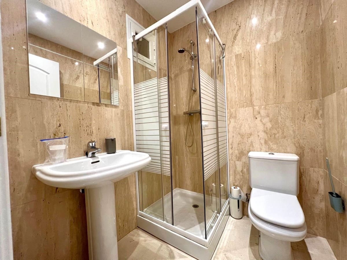 Appartement de 2 chambres de location de vacances à Elviria avec piscine garage - 500 € (Ref: 8017832)