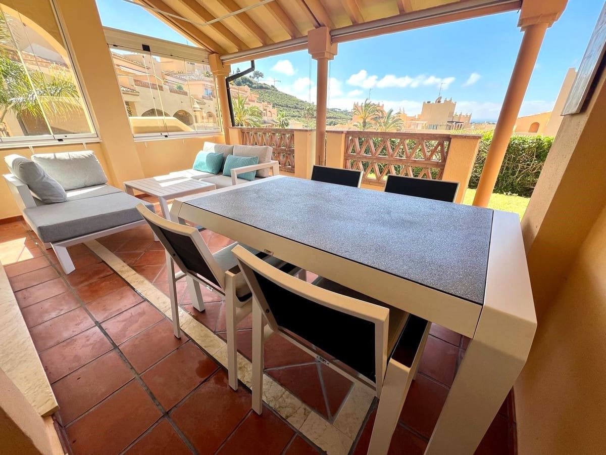 Appartement de 2 chambres de location de vacances à Elviria avec piscine garage - 500 € (Ref: 8017832)