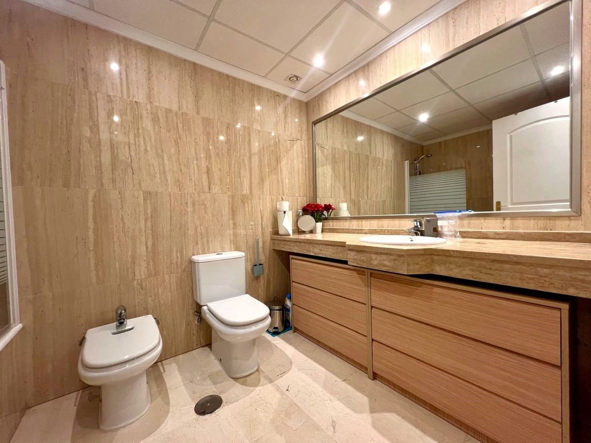 2 sovrum Lägenhet för semesterbostäder i Elviria med pool garage - 500 € (Ref: 8017832)