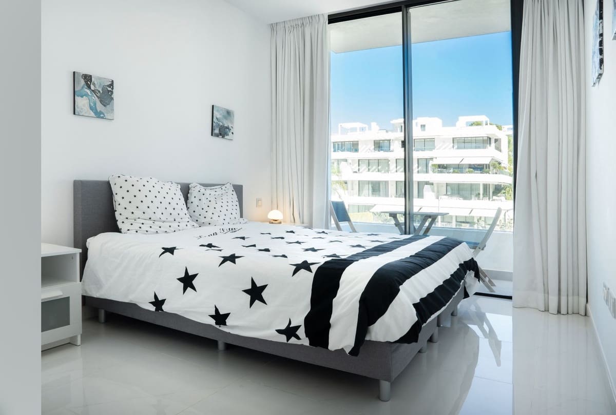 3 slaapkamer Appartement voor vakantieverhuur in Atalaya-Isdabe met zwembad garage - € 1.800 (Ref: 8065745)