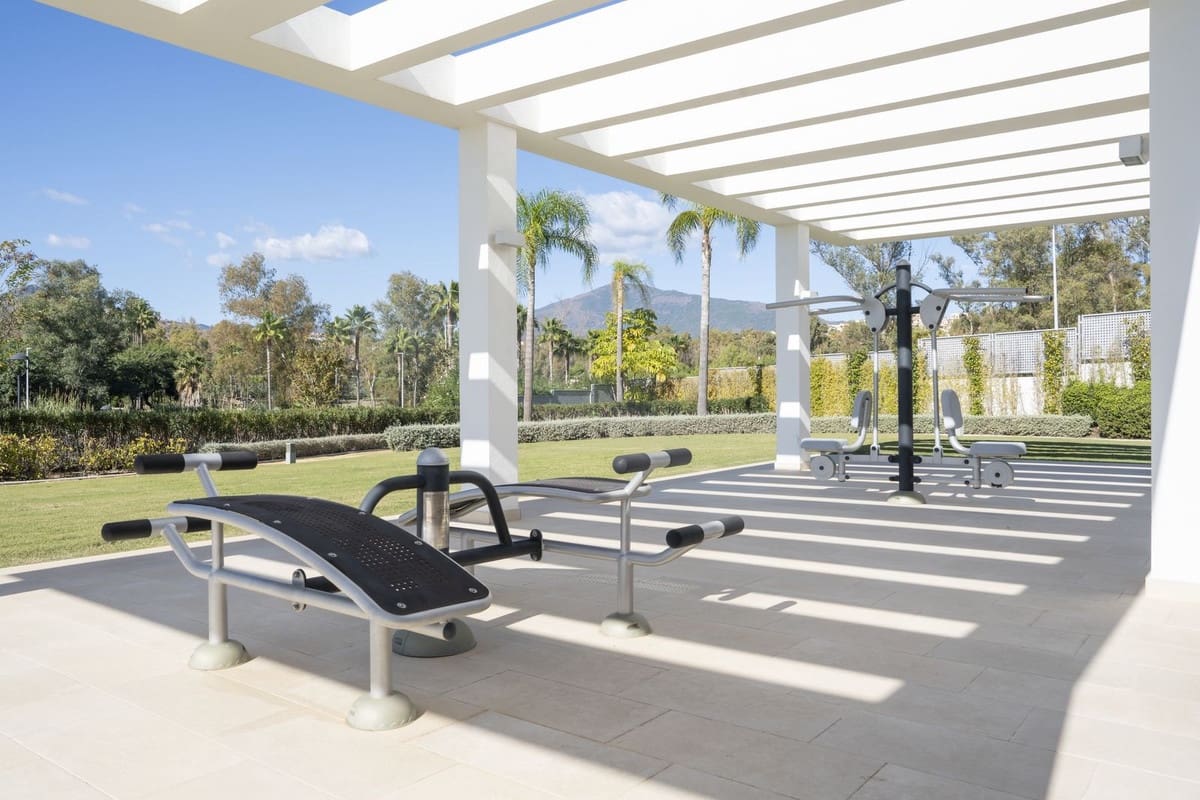 3 slaapkamer Appartement voor vakantieverhuur in Atalaya-Isdabe met zwembad garage - € 1.800 (Ref: 8065745)