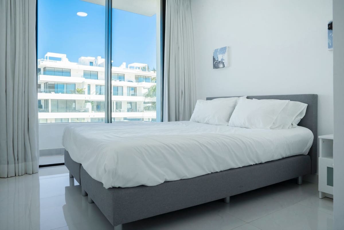 3 quarto Apartamento para arrendamento para férias em Atalaya-Isdabe com piscina Garagem - 1 800 € (Ref: 8065745)