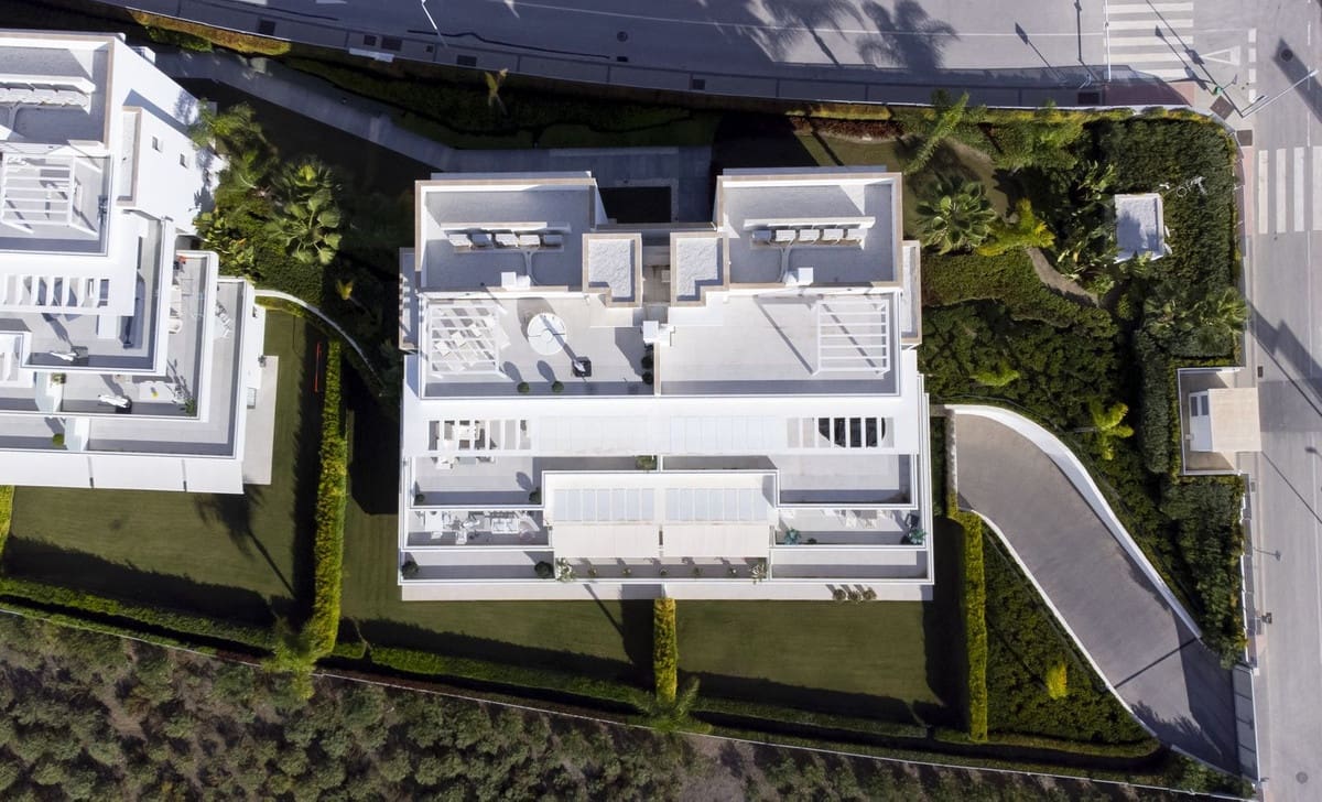 3 quarto Apartamento para arrendamento para férias em Atalaya-Isdabe com piscina Garagem - 1 800 € (Ref: 8065745)