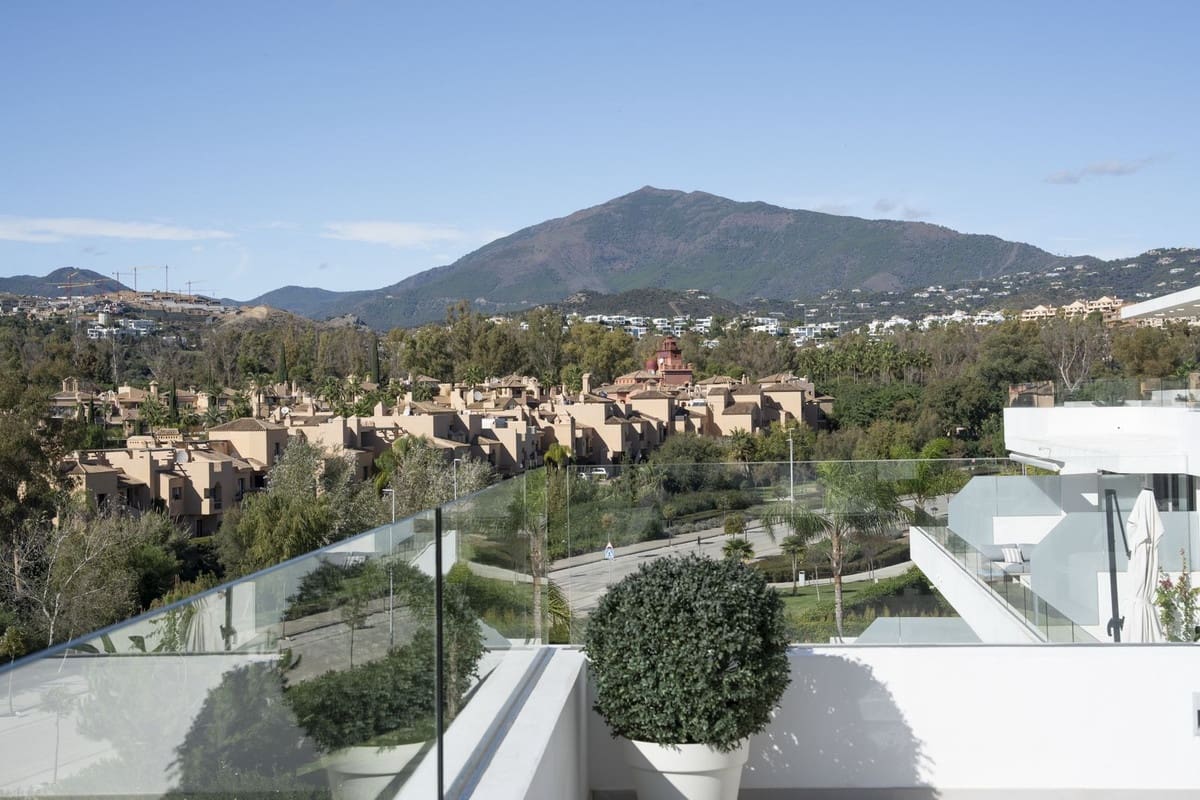 3 quarto Apartamento para arrendamento para férias em Atalaya-Isdabe com piscina Garagem - 1 800 € (Ref: 8065745)