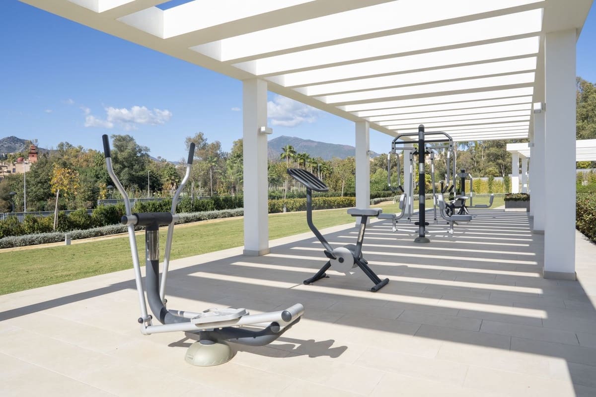 3 quarto Apartamento para arrendamento para férias em Atalaya-Isdabe com piscina Garagem - 1 800 € (Ref: 8065745)