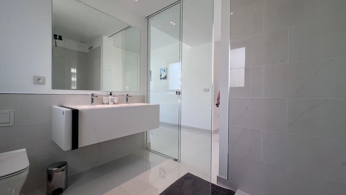 Appartement de 3 chambres de location de vacances à Atalaya-Isdabe avec piscine garage - 1 806 € (Ref: 8065745)