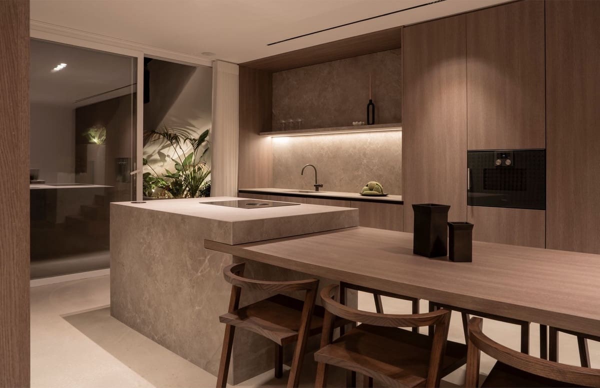 Ático de 2 habitaciones en Estepona en venta con piscina garaje - 1.995.000 € (Ref: 8131813)