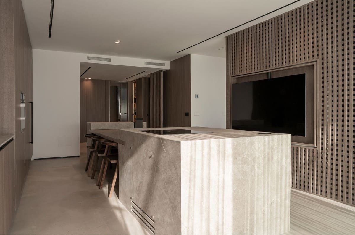 Ático de 2 habitaciones en Estepona en venta con piscina garaje - 1.995.000 € (Ref: 8131813)