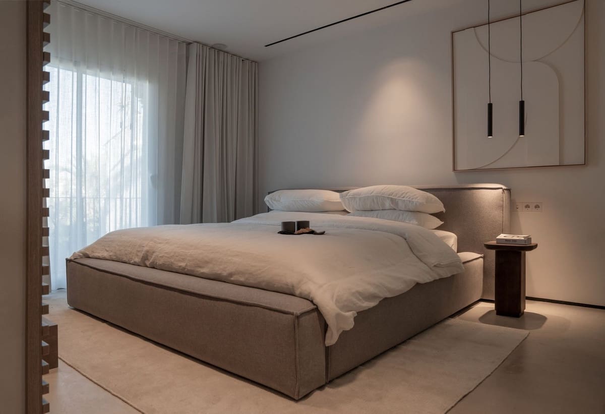 Ático de 2 habitaciones en Estepona en venta con piscina garaje - 1.995.000 € (Ref: 8131813)