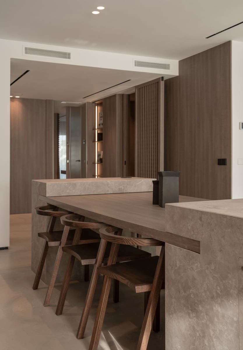 Ático de 2 habitaciones en Estepona en venta con piscina garaje - 1.995.000 € (Ref: 8131813)