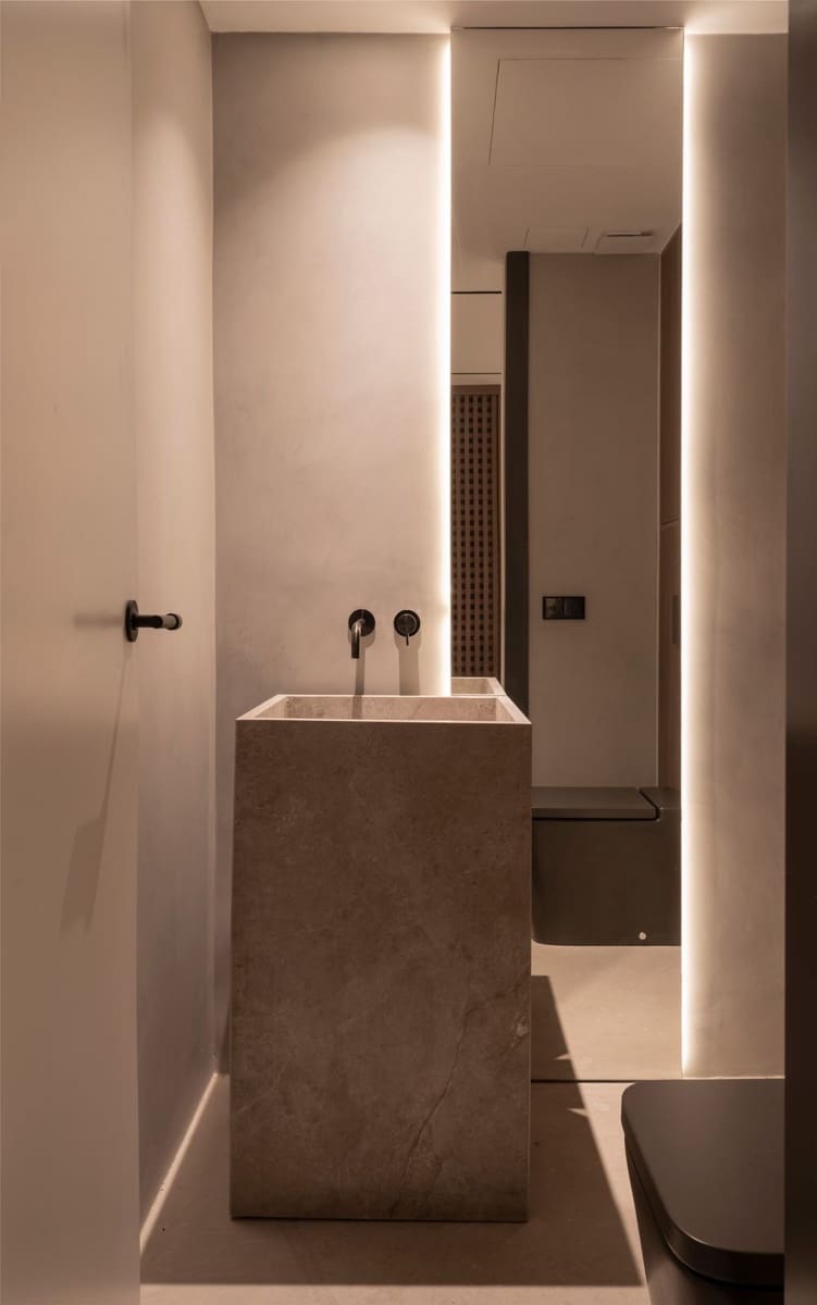 Ático de 2 habitaciones en Estepona en venta con piscina garaje - 1.995.000 € (Ref: 8131813)