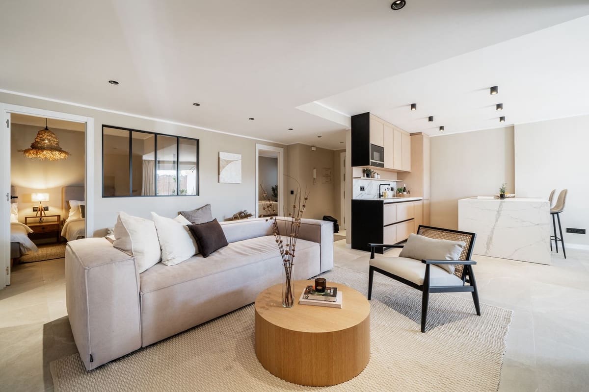 4 Zimmer Apartment zu verkaufen in Nueva Andalucia mit Pool Garage - 695.000 € (Ref: 8133637)