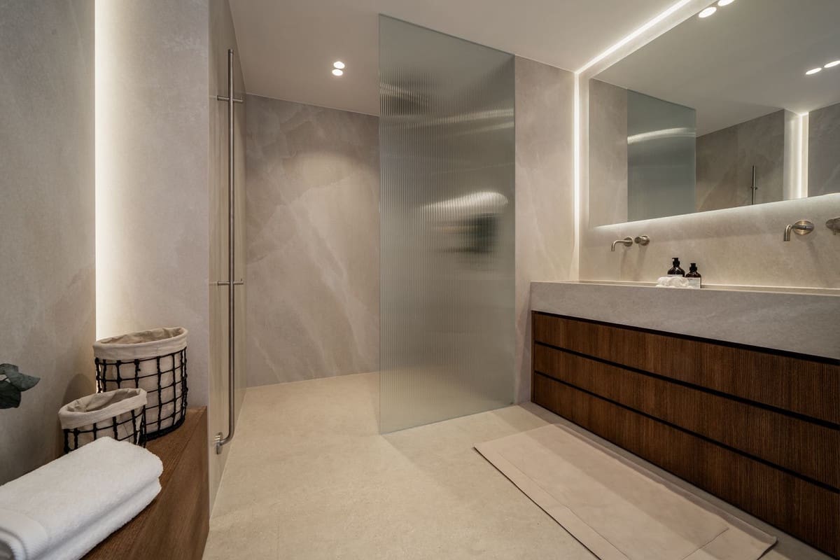 4 Zimmer Haus zu verkaufen in Nueva Andalucia mit Pool Garage - 2.250.000 € (Ref: 8133641)