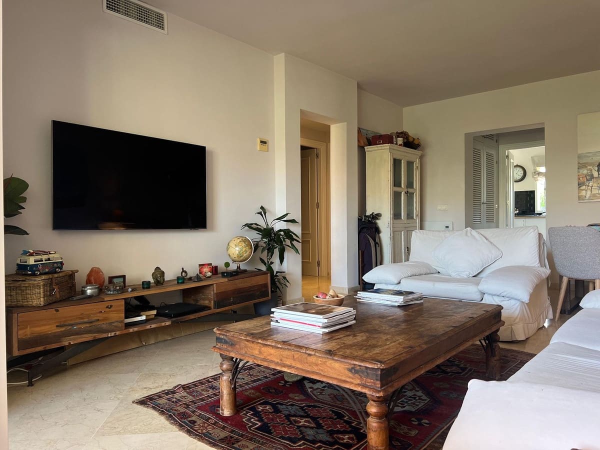 Apartamento de 2 habitaciones en Guadalmina en venta con piscina garaje - 430.000 € (Ref: 8193757)