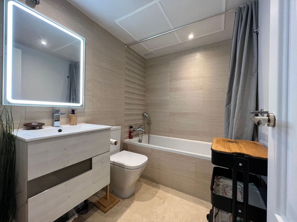 Apartamento de 2 habitaciones en Guadalmina en venta con piscina garaje - 430.000 € (Ref: 8193757)