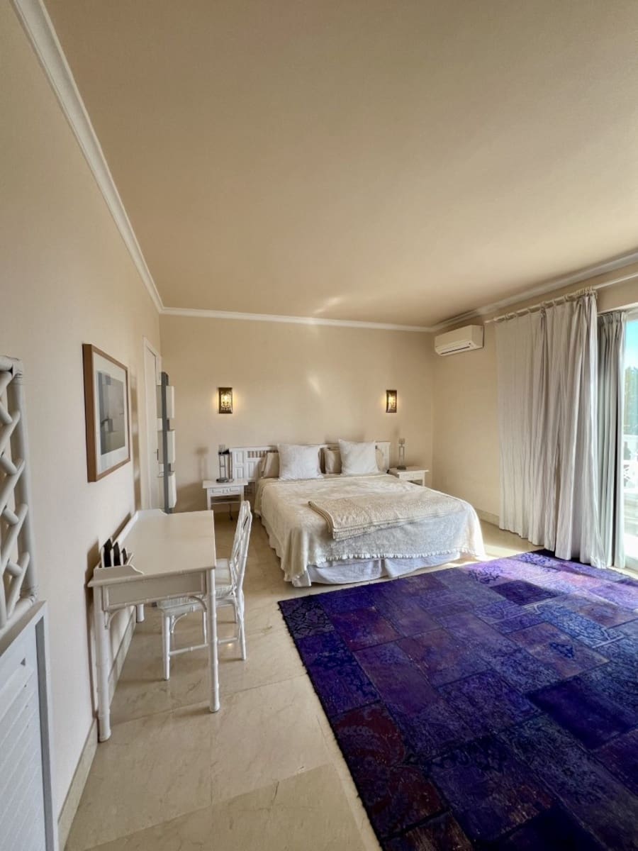   5 soveværelse   ferieVilla i Guadalmina   med   swimmingpool   - € 16.250 (Ref: 8214772)