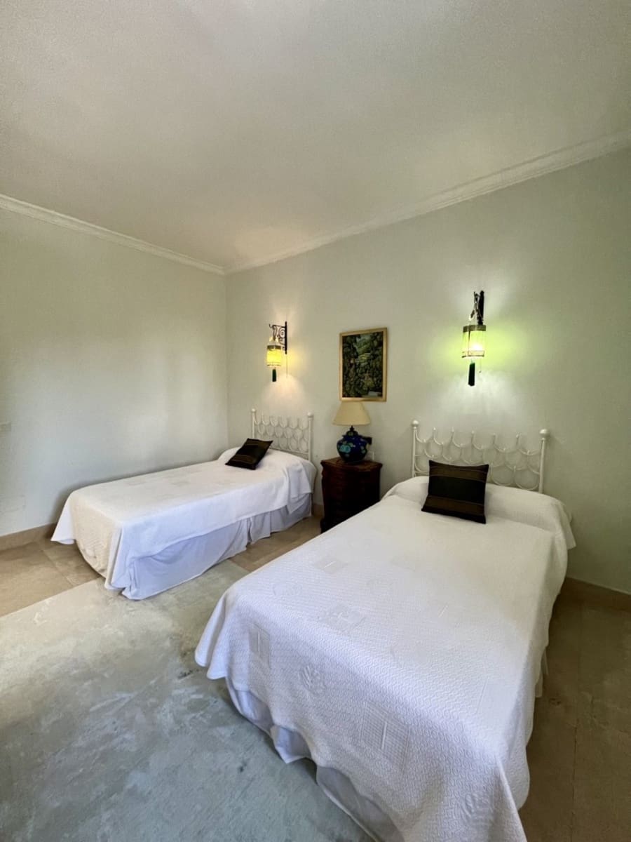 5 sovrum Villa för semesterbostäder i Guadalmina med pool - 16 250 € (Ref: 8214772)