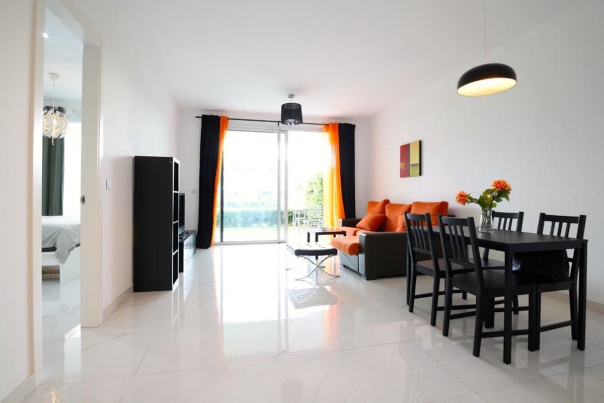 2 soveværelse Lejlighed til salg i Marbella med swimmingpool garage - € 420.000 (Ref: 8221081)