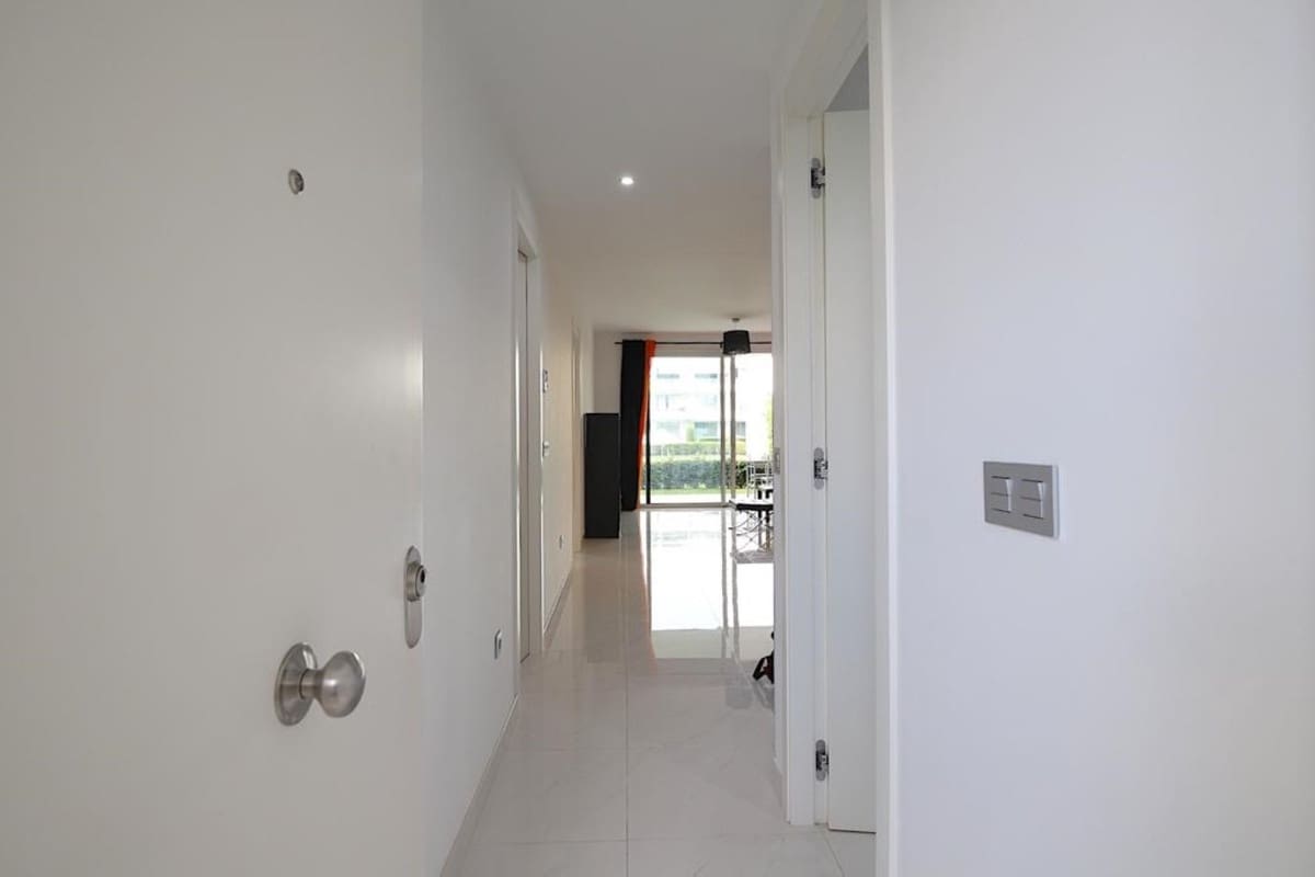 2 soveværelse Lejlighed til salg i Marbella med swimmingpool garage - € 420.000 (Ref: 8221081)