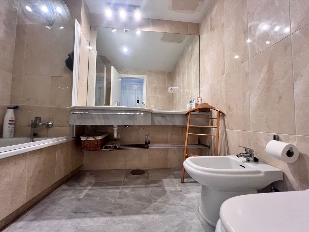 3 soveværelse Lejlighed til leje i Guadalmina med swimmingpool garage - € 1.700 (Ref: 8609967)