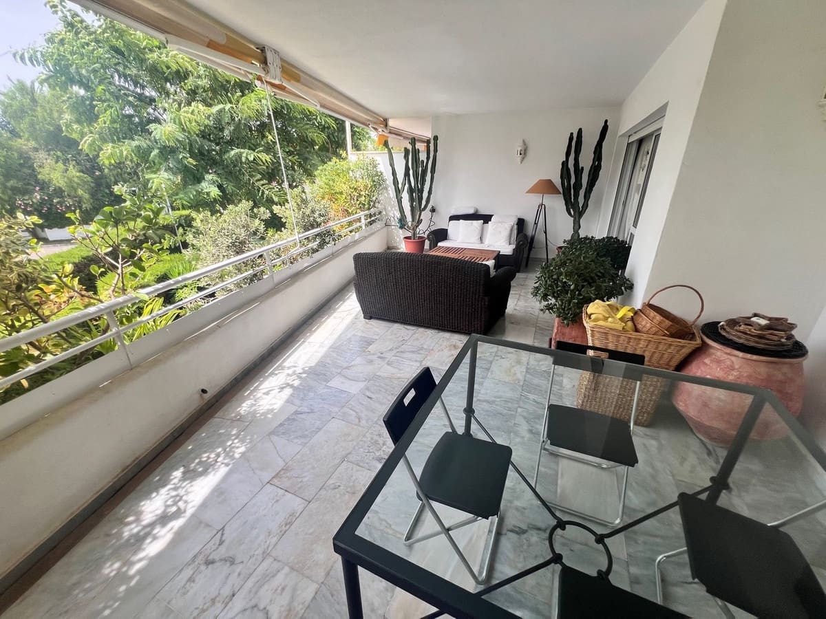 3 bedroom Apartment for rent in Guadalmina with pool garage - € 1,700 (Ref: 8609967)