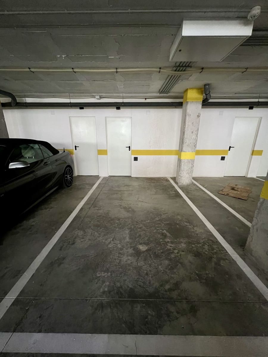 2 soverom Leilighet til leie i New Golden Mile med svømmebasseng garasje - € 2 200 (Ref: 8796709)