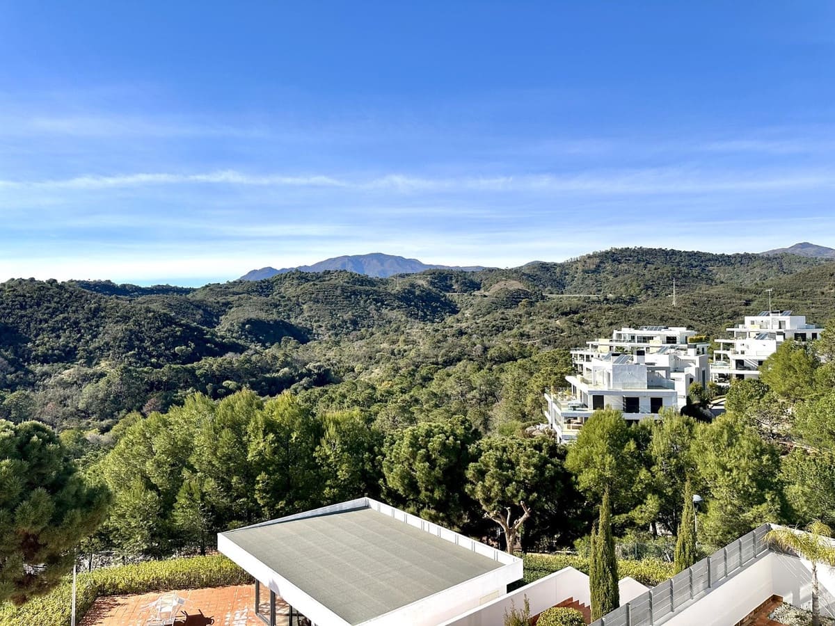 2 makuuhuone Huoneisto vuokrattavana paikassa New Golden Mile mukana uima-altaan 
autotalli - 2 200 € (Ref: 8796709)