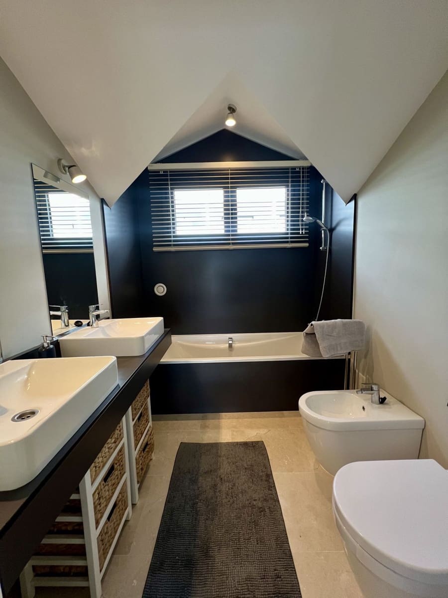 2 bedroom Apartment for rent in New Golden Mile with pool garage - € 2,200 (Ref: 8796709)