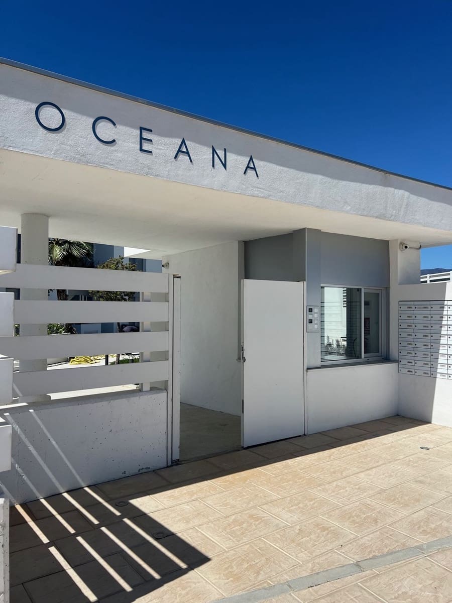 3 sovrum Lägenhet för semesterbostäder i Cancelada med pool garage - 1 100 € (Ref: 8799684)