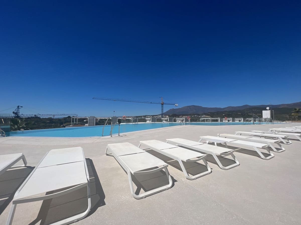 3 sovrum Lägenhet för semesterbostäder i Cancelada med pool garage - 1 100 € (Ref: 8799684)