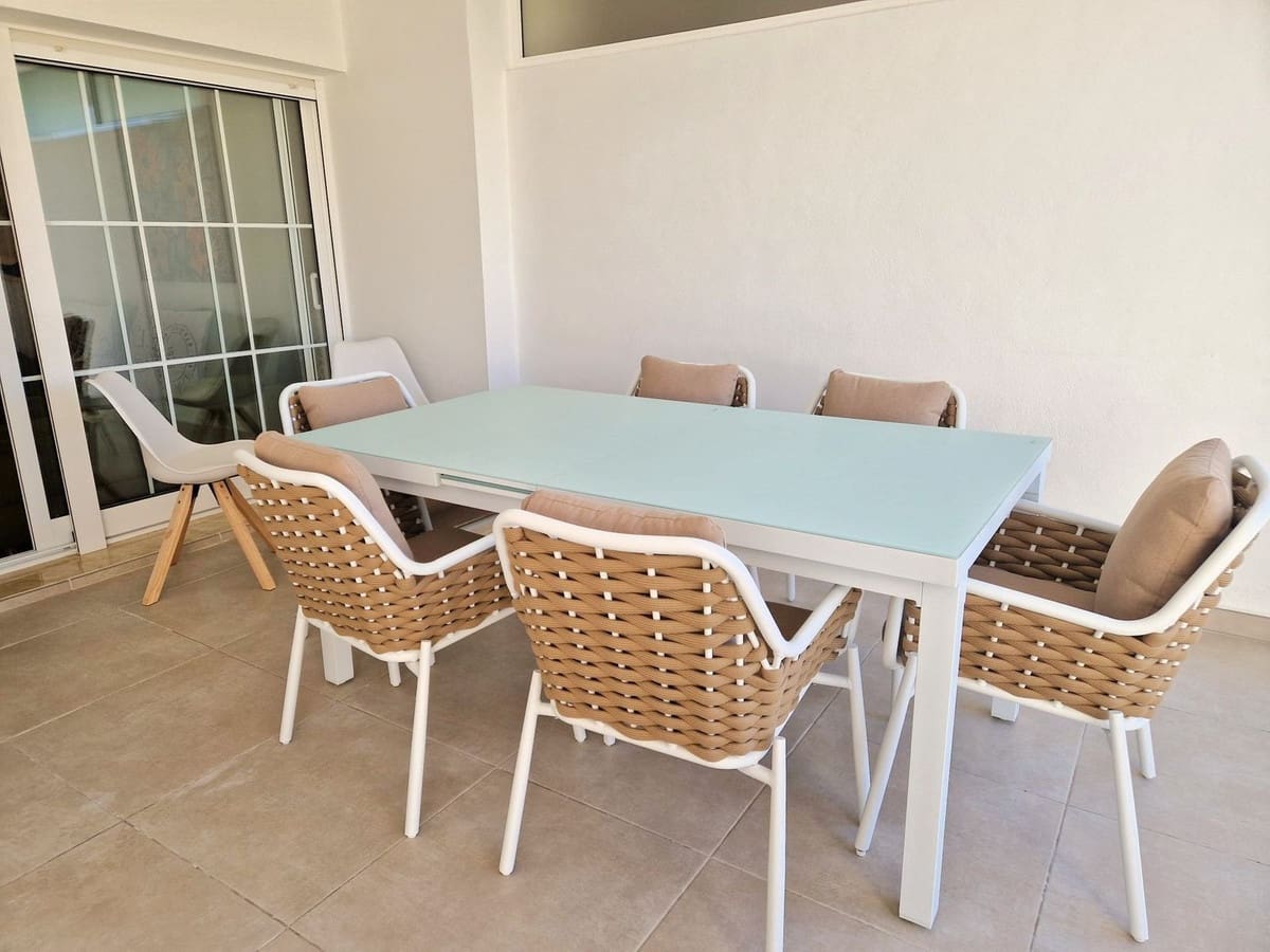 Apartamento de 2 habitaciones en La Cala de Mijas en alquiler vacacional con piscina garaje - 800 € (Ref: 8800118)