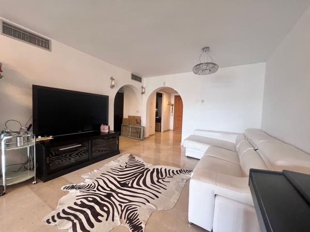 Apartamento de 3 habitaciones en Guadalmina Alta, Marbella en venta con piscina garaje - 480.000 € (Ref: 8863340)