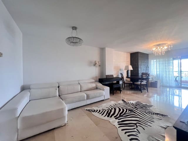 Apartamento de 3 habitaciones en Guadalmina Alta, Marbella en venta con piscina garaje - 480.000 € (Ref: 8863340)