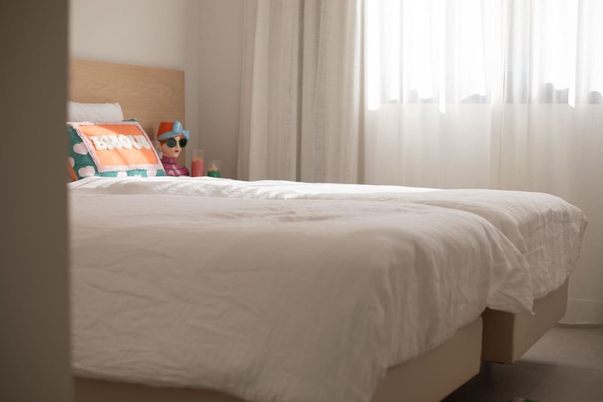 3 quarto Apartamento para arrendamento para férias em Estepona com piscina Garagem - 1 000 € (Ref: 9087256)