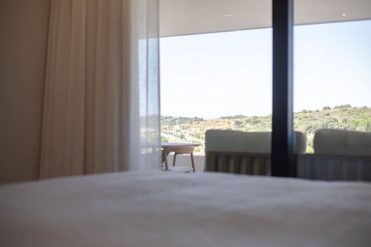 3 quarto Apartamento para arrendamento para férias em Estepona com piscina Garagem - 1 000 € (Ref: 9087256)