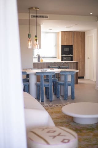 3 bedroom Apartment for holiday rental in Estepona with pool garage - € 1,000 (Ref: 9087256)