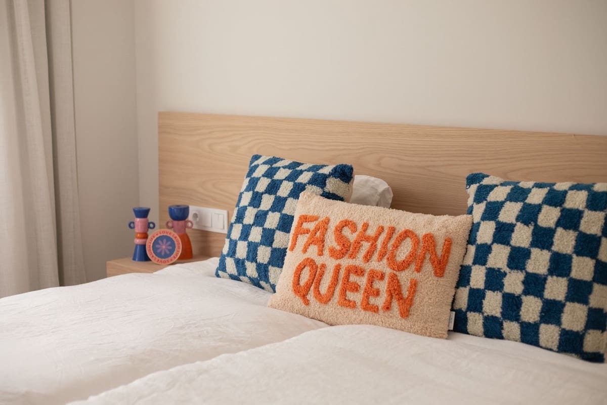 3 quarto Apartamento para arrendamento para férias em Estepona com piscina Garagem - 1 000 € (Ref: 9087256)