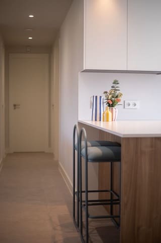 3 sovrum Lägenhet för semesterbostäder i Estepona med pool garage - 1 000 € (Ref: 9087256)