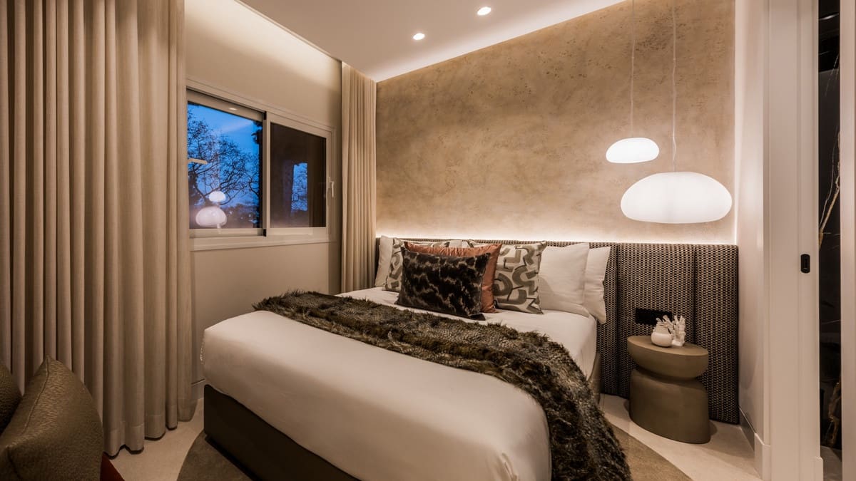 4 bedroom Apartment for sale in Rio Real with pool garage - € 4,995,000 (Ref: 9137402)