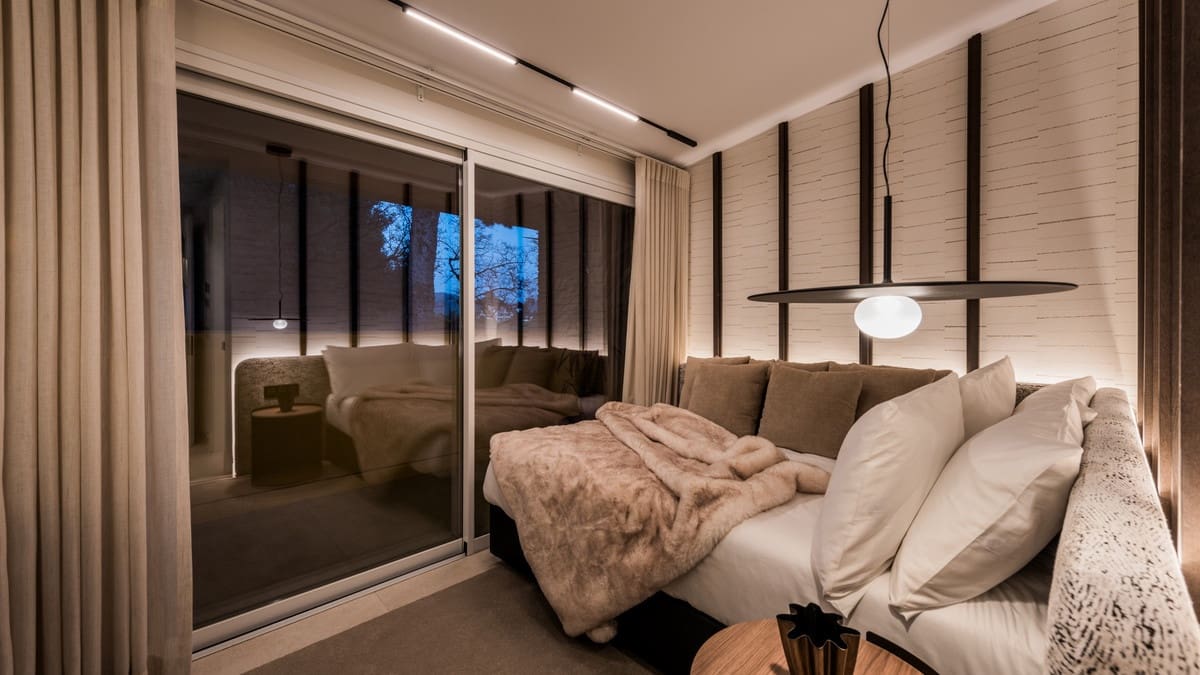 4 bedroom Apartment for sale in Rio Real with pool garage - € 4,995,000 (Ref: 9137402)