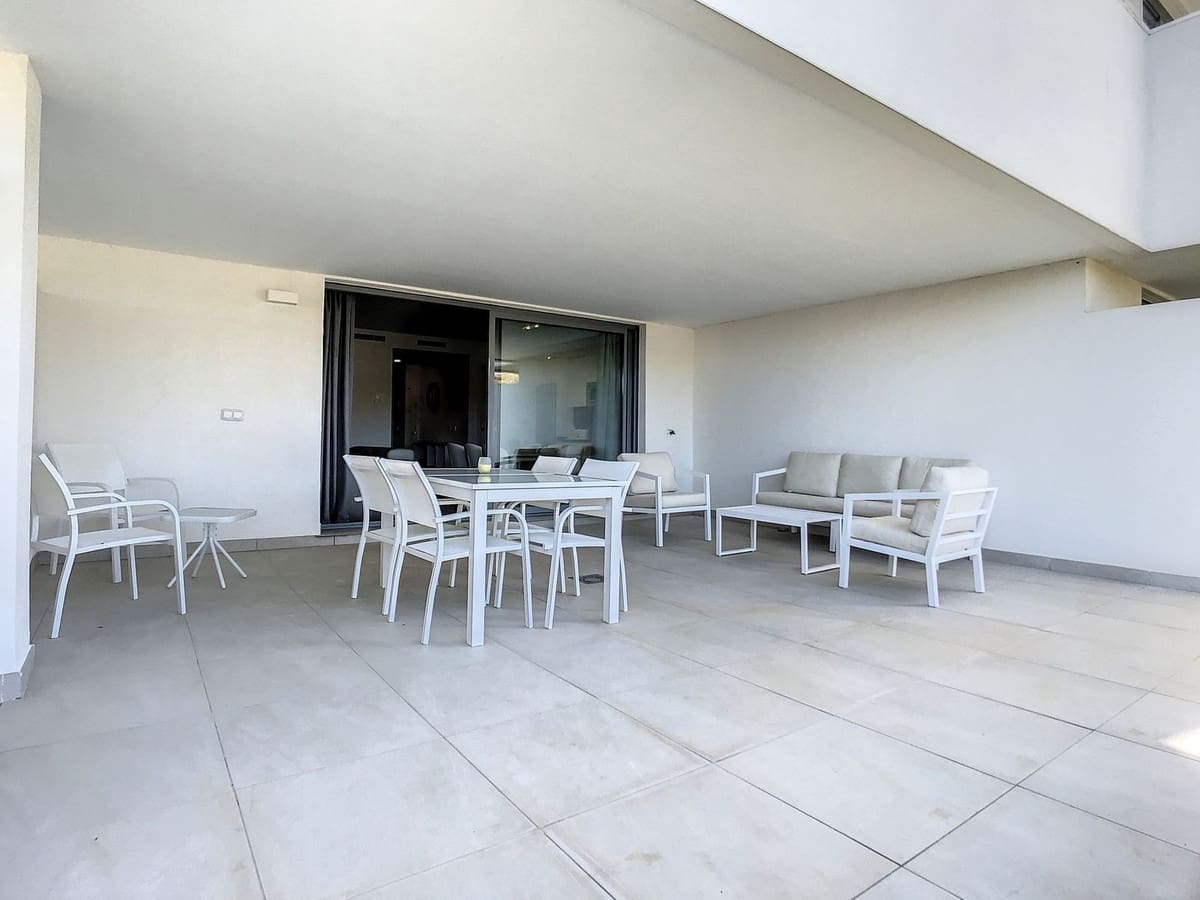 2 makuuhuone Huoneisto vuokrattavana paikassa Estepona mukana uima-altaan 
autotalli - 1 700 € (Ref: 9142417)